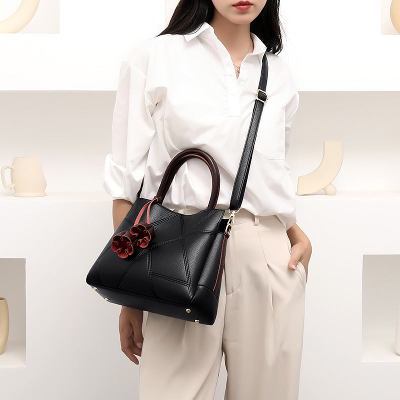 Beautiful Classic Women's Large Tassel Capacity Women's Handbag