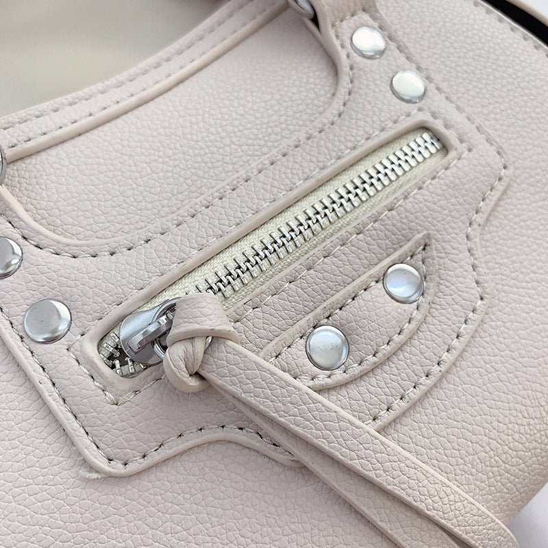 Women's Fashion Retro High Sense Black Commuter Crossbody Bags