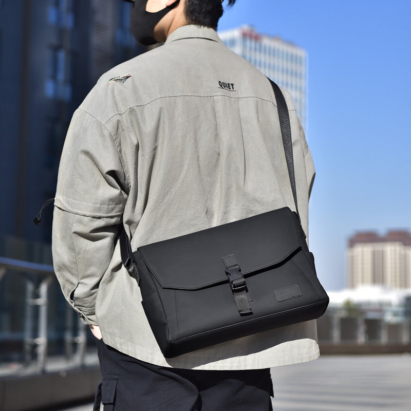 Men's Popular Mechanical Style Horizontal Commuter Men's Messenger Bags