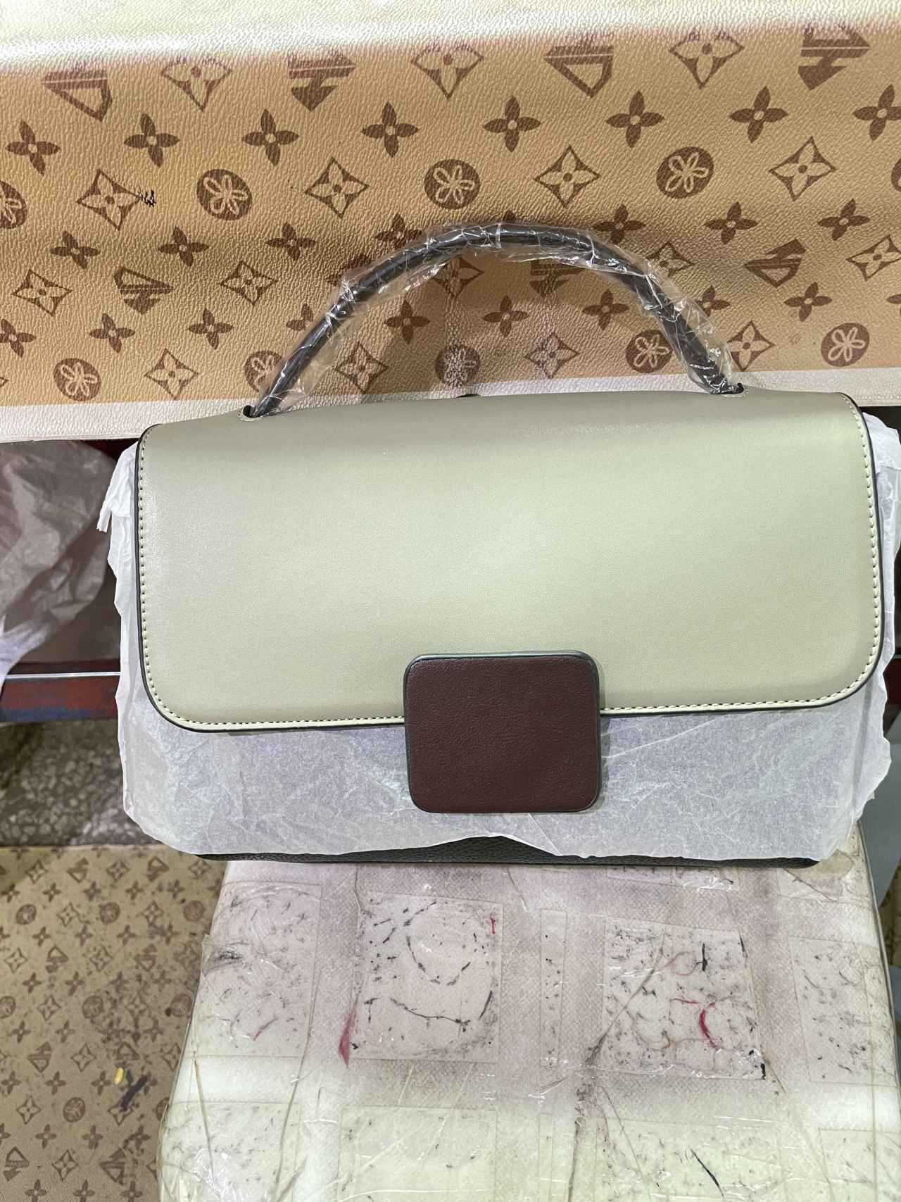 Women's Elegant Genuine Leather Fashion Cowhide Crossbody Bags