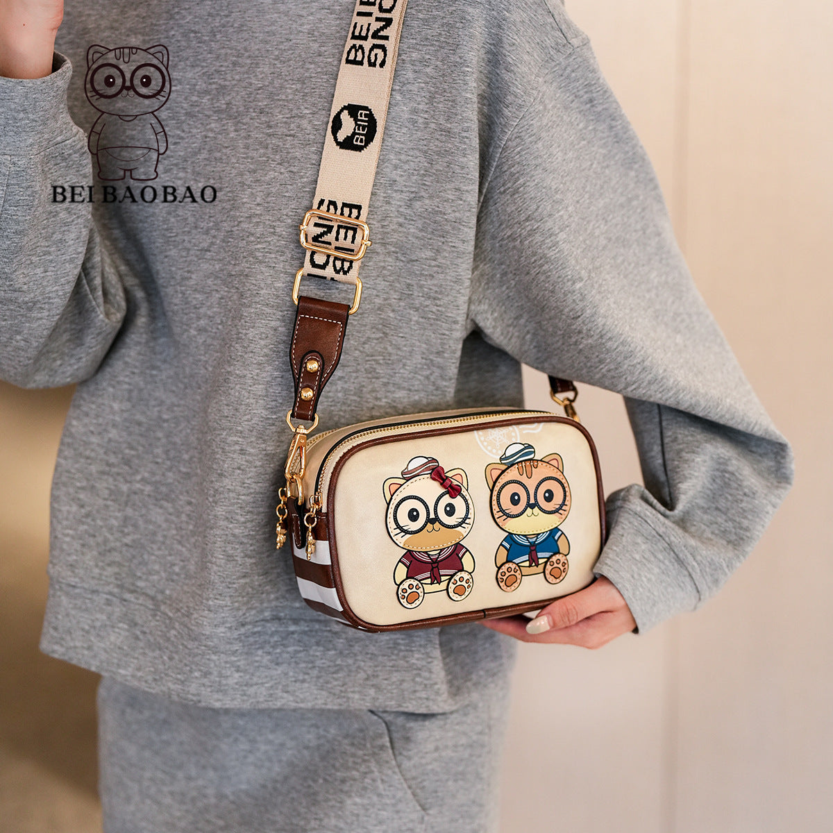 Women's Source Cute Cartoon Cat Stylish Western Women's Messenger Bag