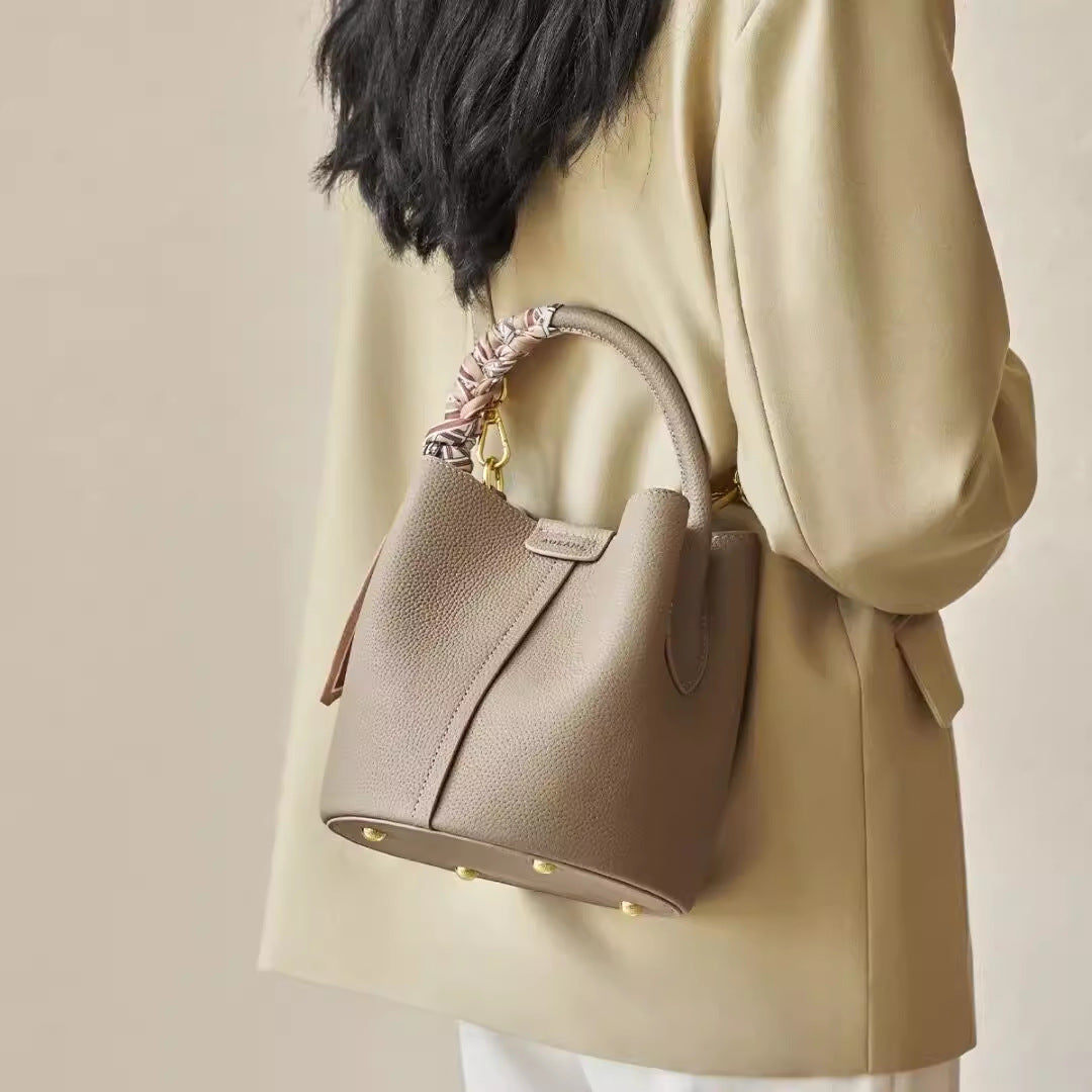 Women's Bridal Wedding Red Large Capacity Commuter Women's Handbag