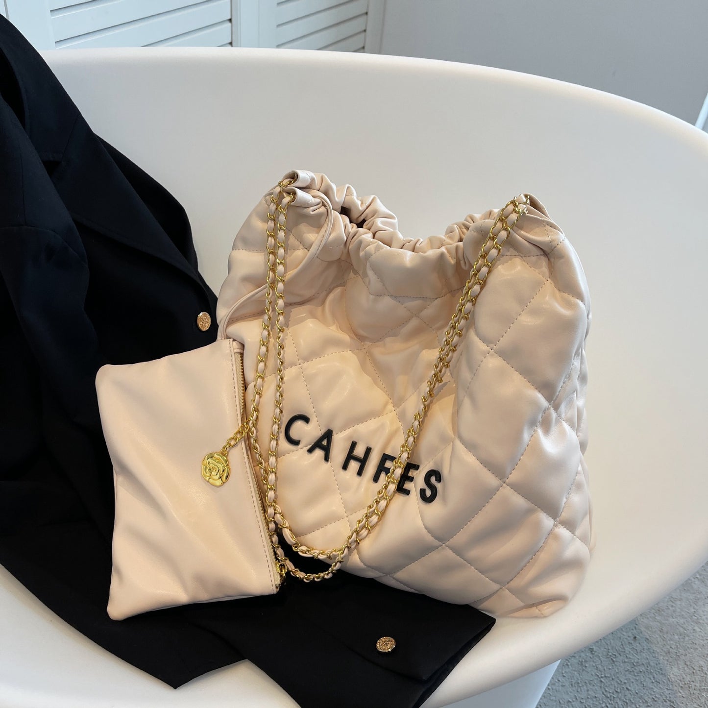 Women's Large Capacity Rhombus Letter Chain Korean Bags