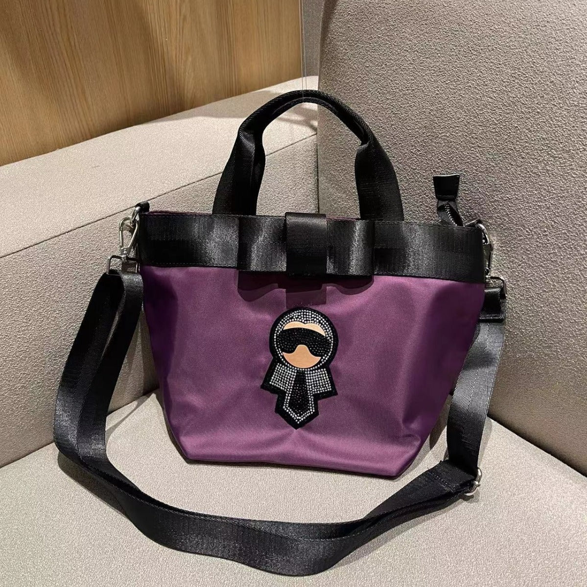 Women's Graceful Large Capacity Commuter Nylon Cloth Tote Bags