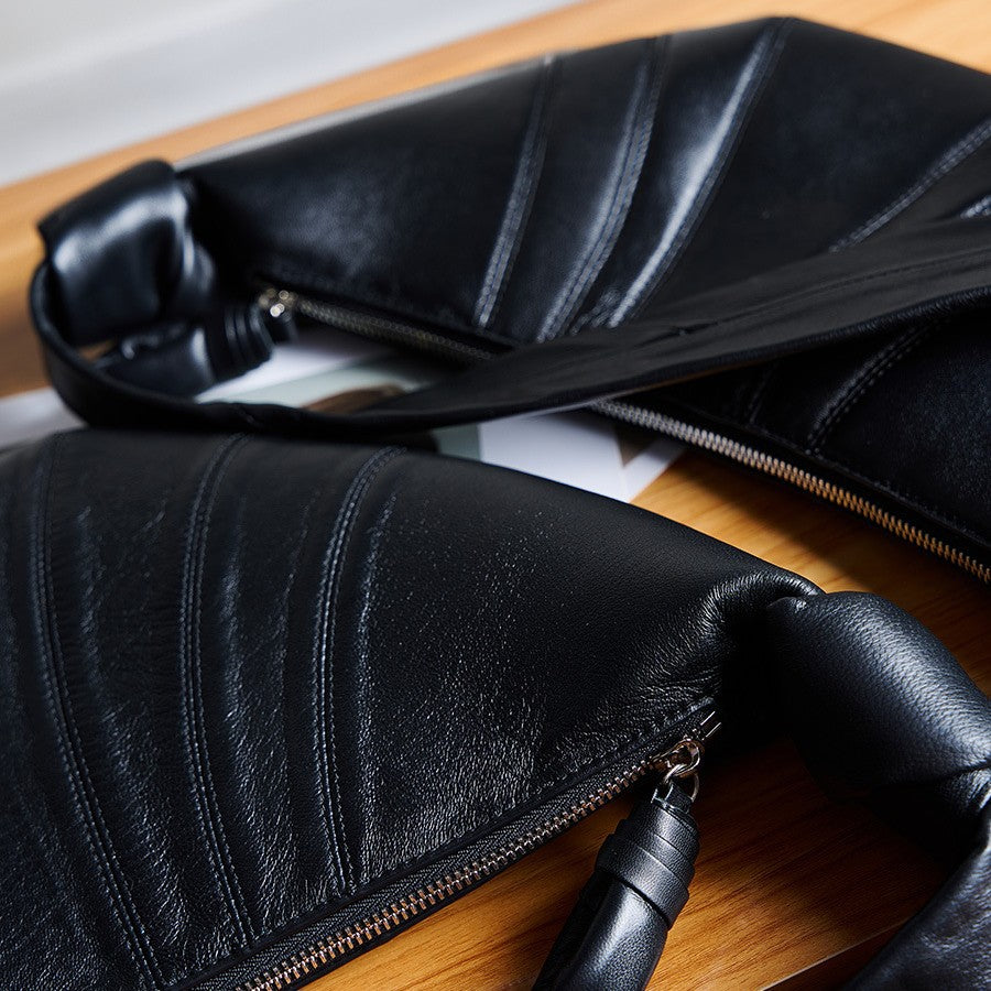 Women's Niche Lazy Feeling Sheepskin Pattern Can Be Praised Croissant Women's Messenger Bag