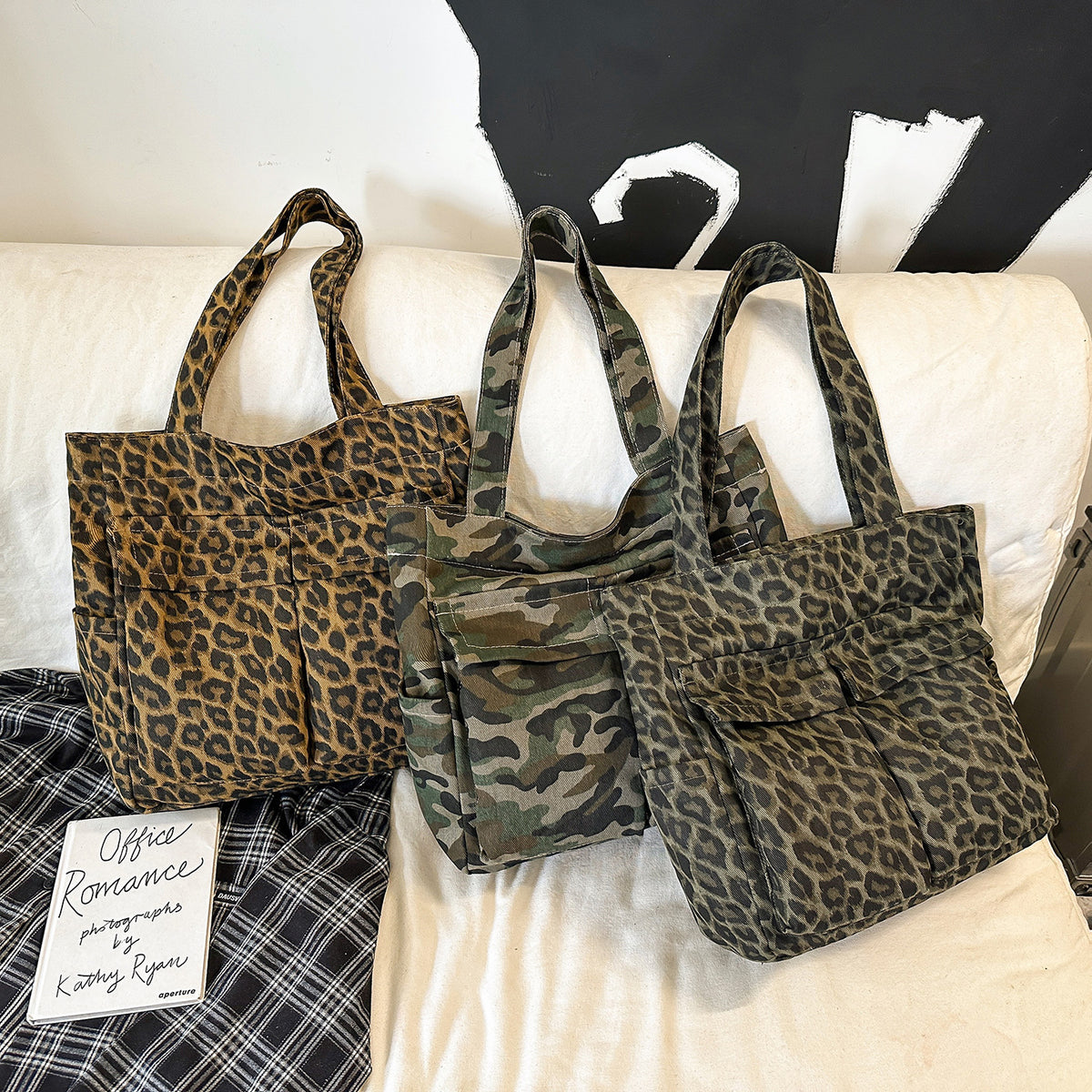 Women's Canvas Fashion Large Capacity Commute Leisure Tooling Women's Shoulder Bag