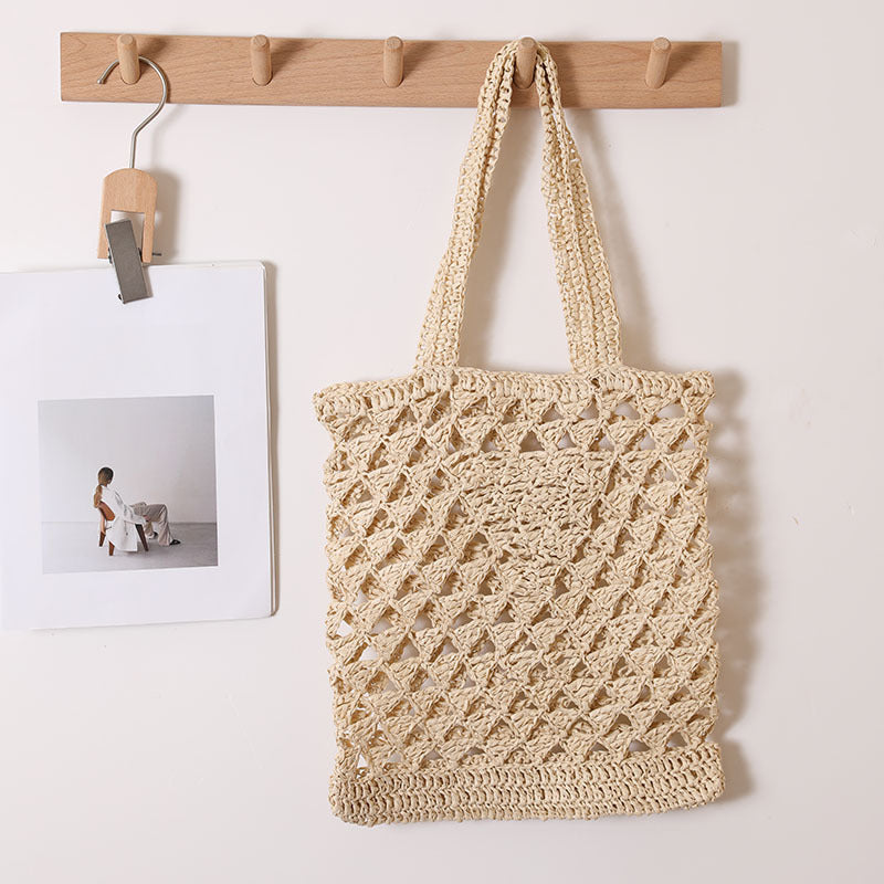 Women's One Straw Hollow Out Woven Vacation Shoulder Bags