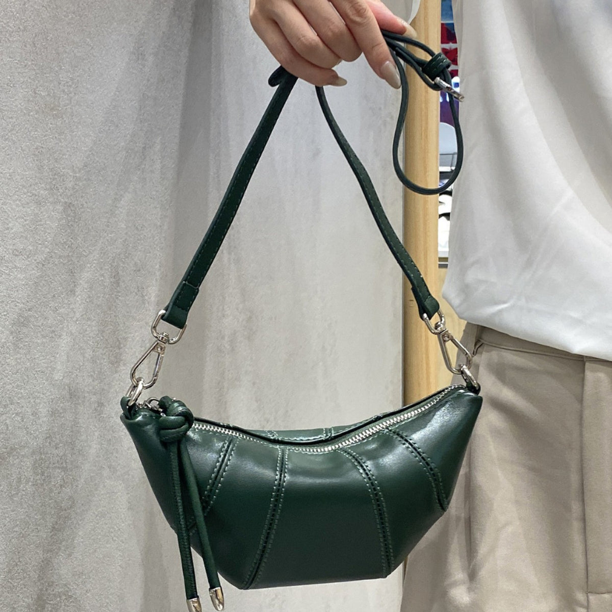 Women's First Layer Cowhide Horn Versatile Change Shell Fashion Classical Soft Handbags