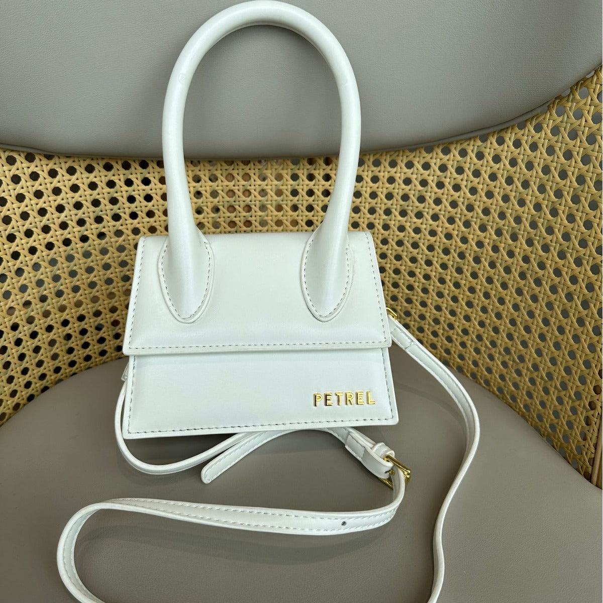 Women's Design Medium Magnetic Snap Super Popular Small Square Bags