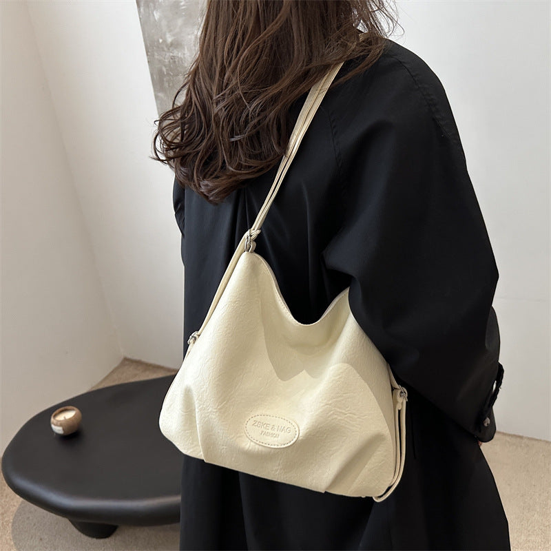 Women's Popular Leisure Retro Large Capacity Commuter Solid Color Bags