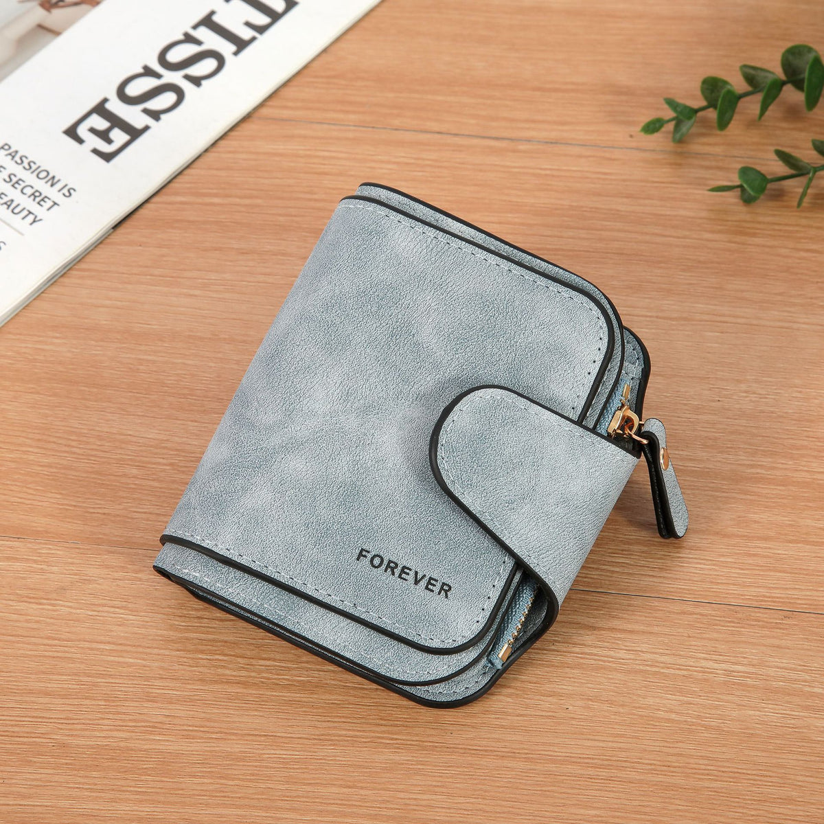 Glamorous Women's Retro Frosted Leather Short Coin Purses
