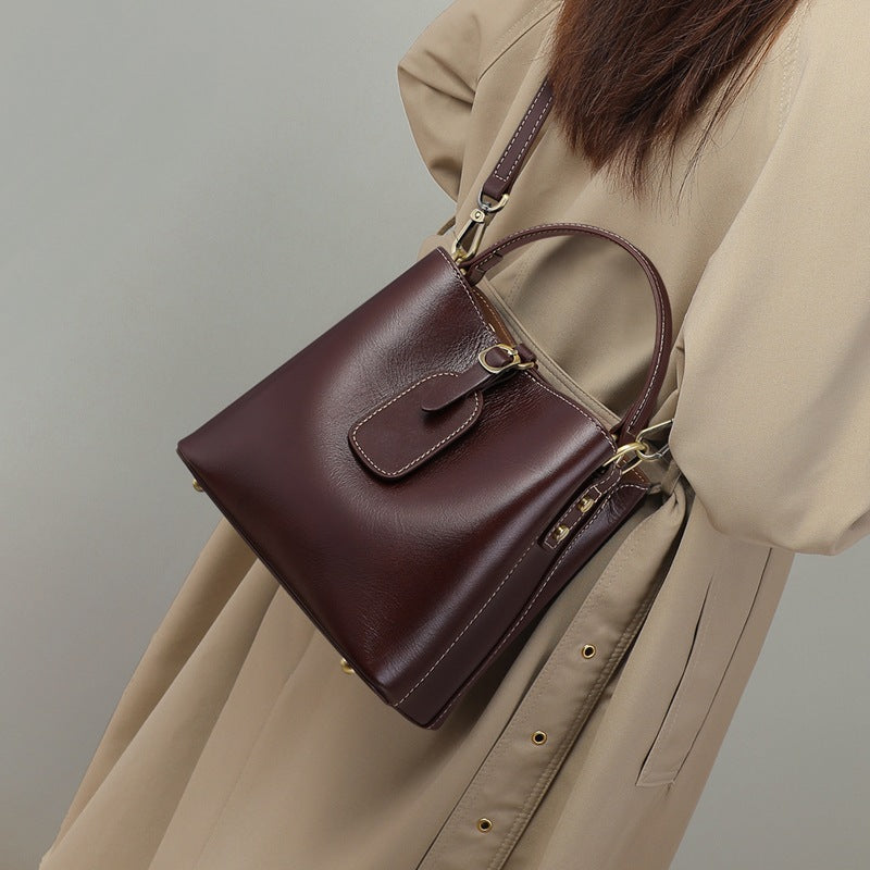 Women's Summer Genuine Leather Large Capacity Fashion Women's Messenger Bag