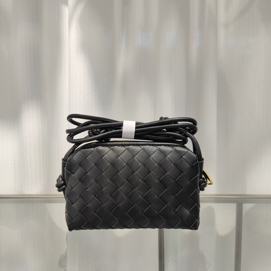 Women's Woven Cloud Genuine Leather Made Korean Shoulder Bags