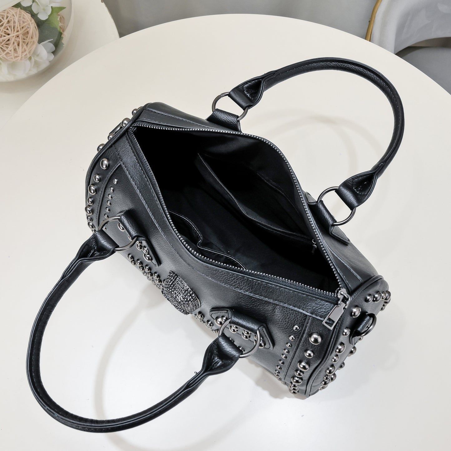 Women's Innovative Rivet Black Skull Pillow Handbags