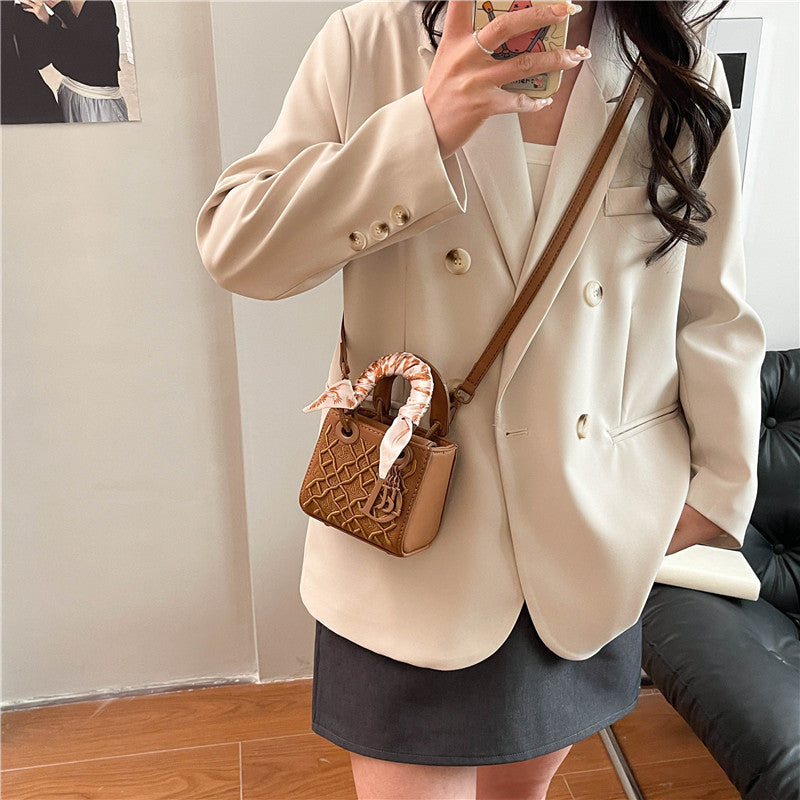 Women's Embroidered Mini Diana High-grade Fashion Silk Shoulder Bags