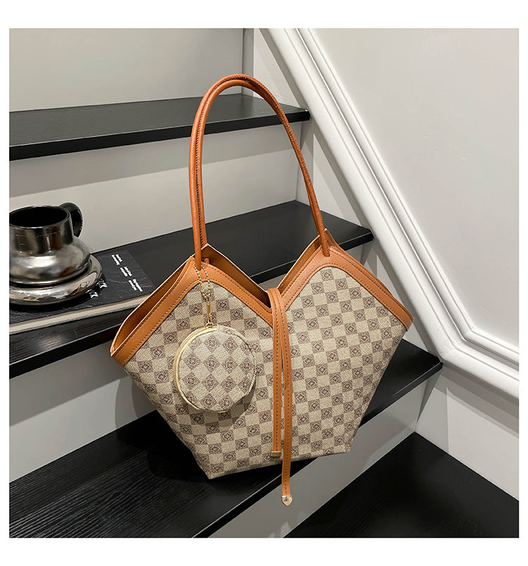 Texture Large Capacity Retro Affordable Luxury Fashion Women's Shoulder Bag