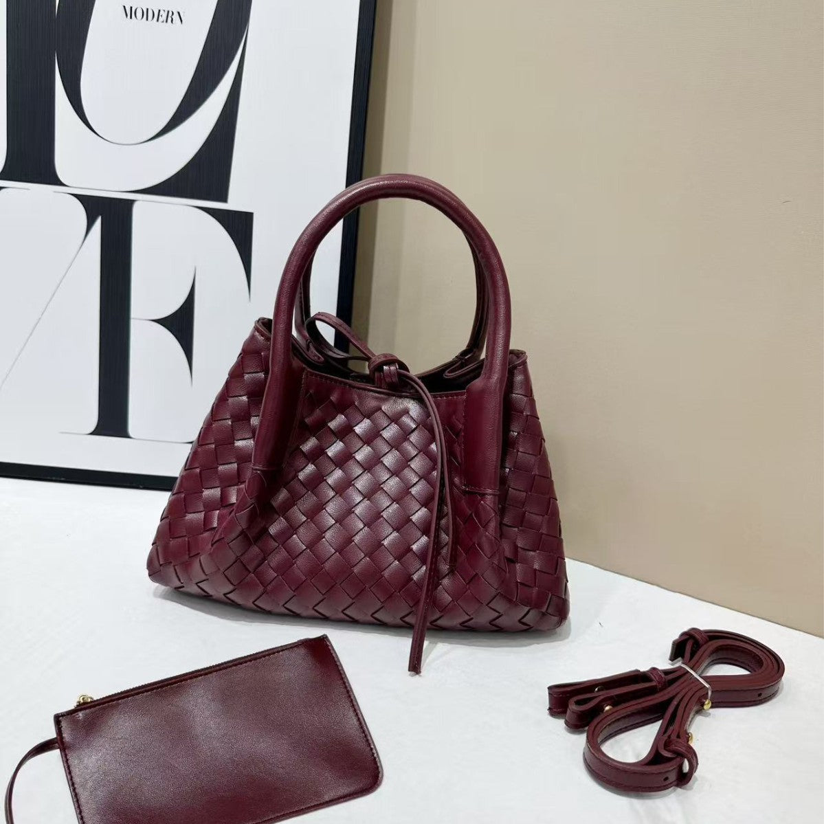 Popular Innovative Pretty Cowhide Hand-woven High-grade Women's Handbag