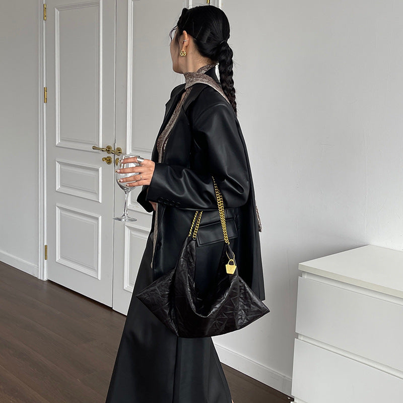 Women's Ge Underarm Texture Western Style Embossed Shoulder Bags