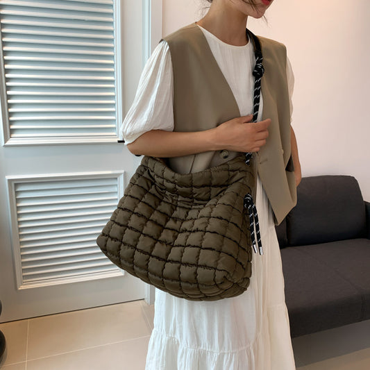 Women's Large Capacity Down Pleated Cloud Simple Crossbody Bags