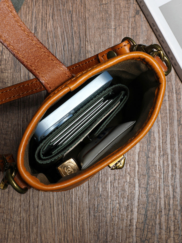 Mobile Exclusive Store Vegetable Tanned Oil Wax Phone Bags