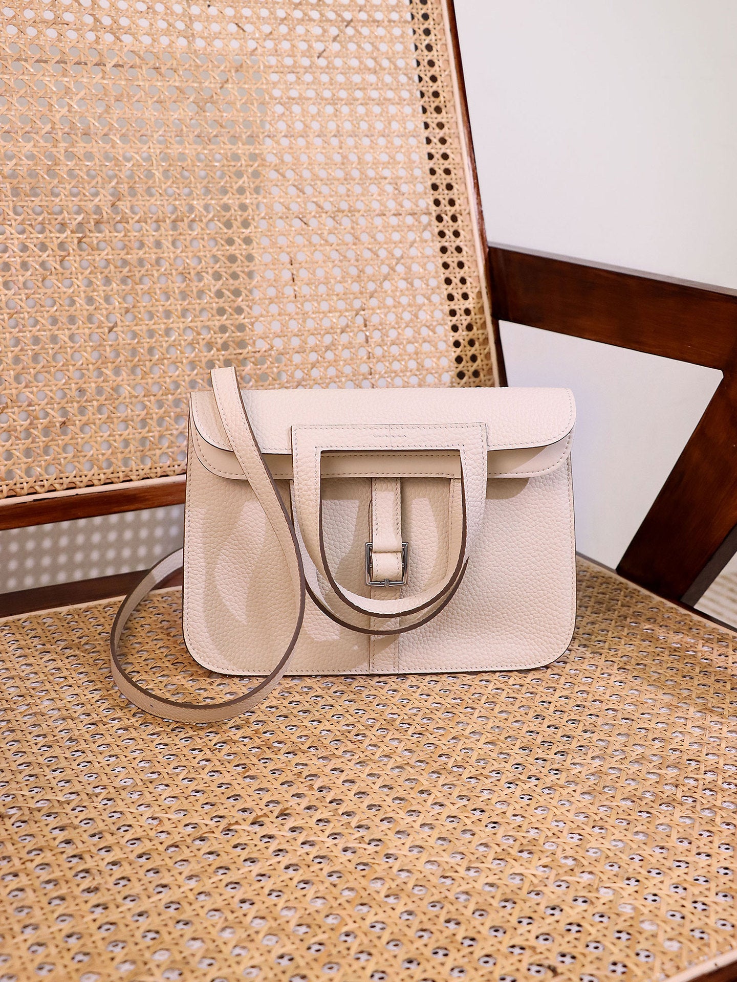 Hazan High Quality First Layer Cowhide Saddle Genuine Leather Bags