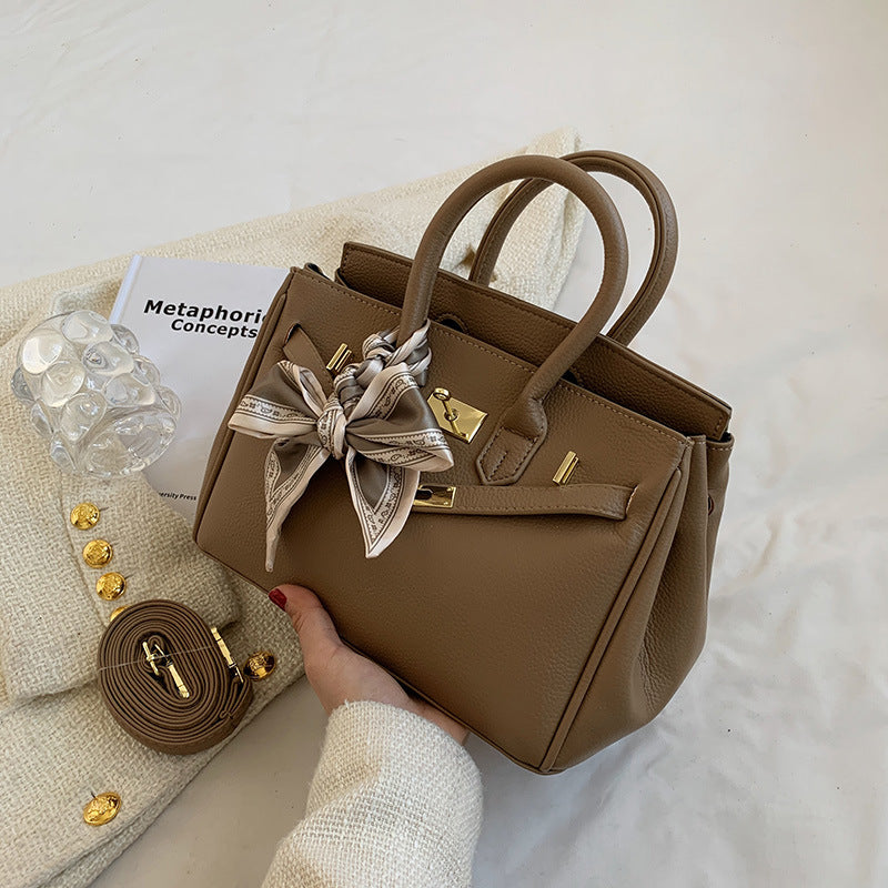 Women's High Sense Quality Fashion Western Style Shoulder Bags