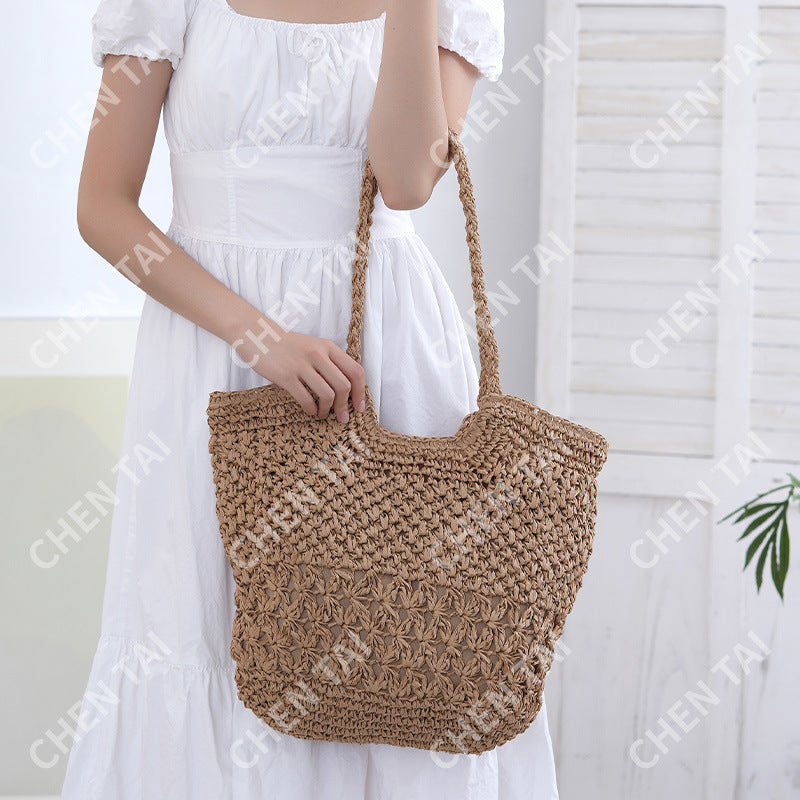 Women's Hollow Woven Seaside Vacation Fashion Handmade Artistic Women's Shoulder Bag