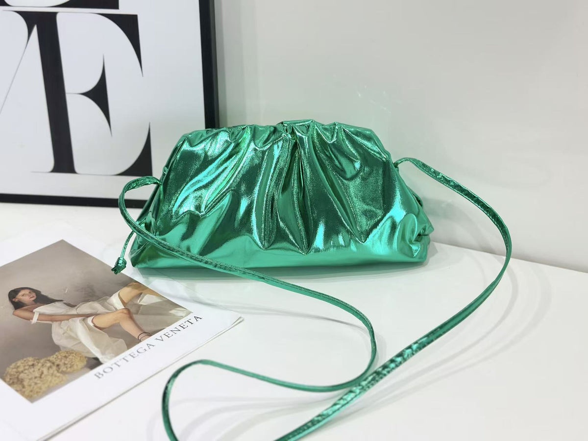 Women's High-grade Pleated Cloud Plain Fashionable Shoulder Bags
