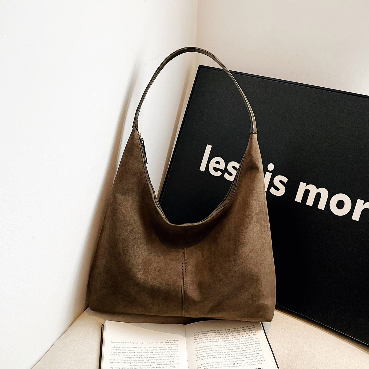 Large Capacity Retro Frosted Underarm Simple Fashion Women's Shoulder Bag