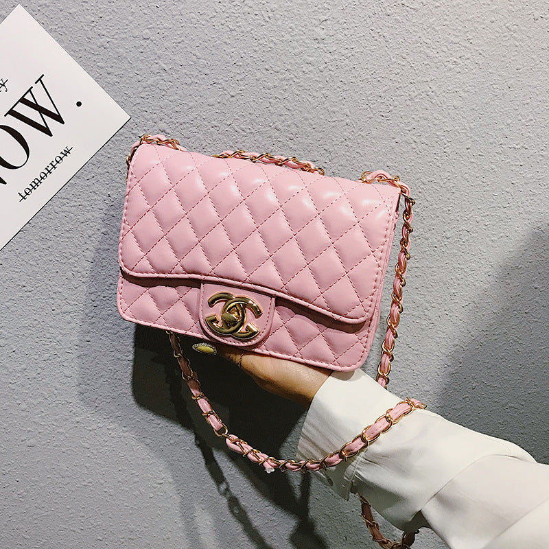 Women's Fashionable Korean Diamond Chain Classic Style Bags