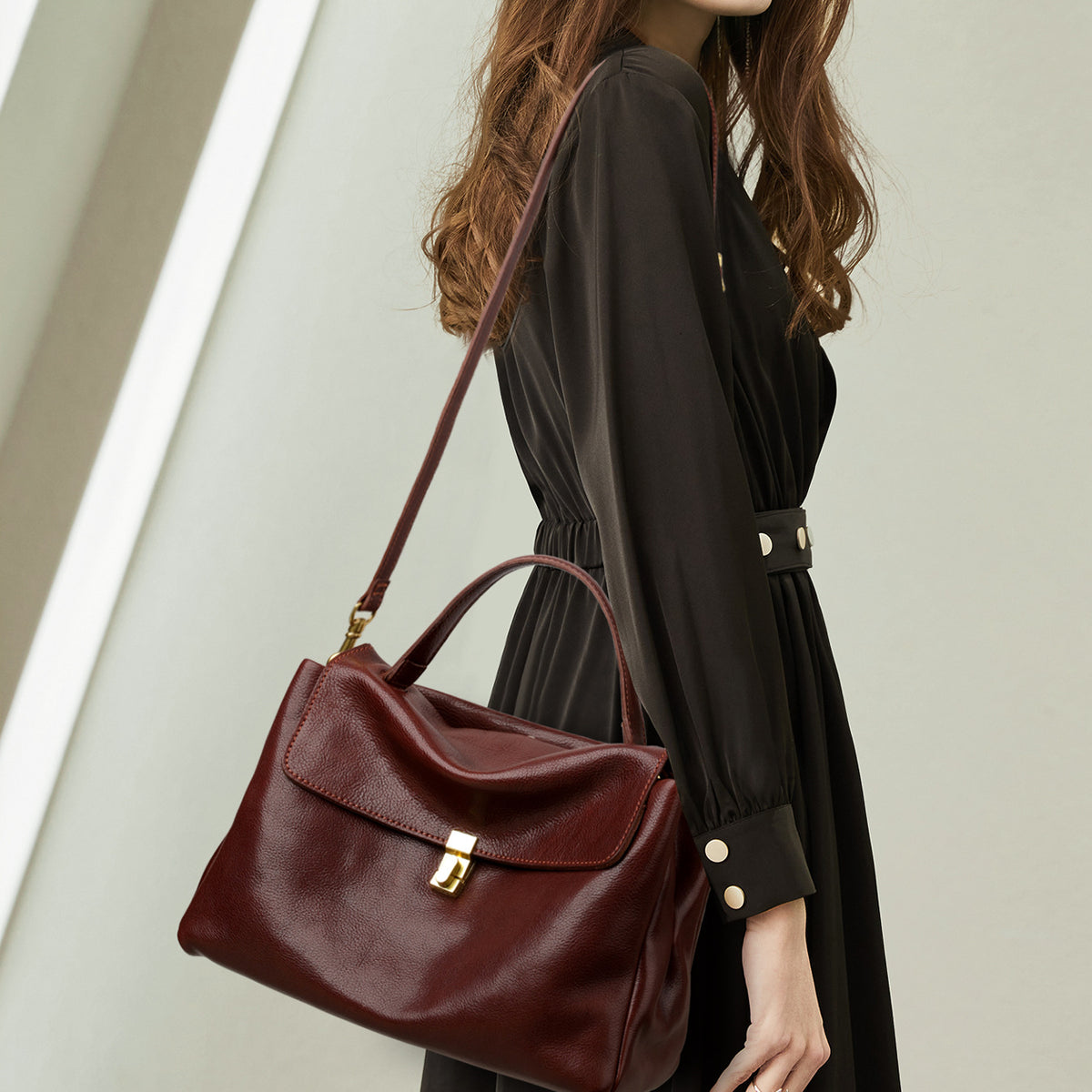 Classic Women's Simple Elegant Cattle Leather Women's Handbag