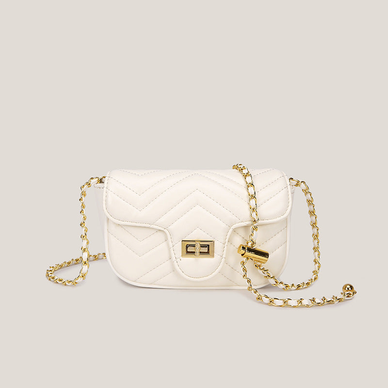 Style Rhombus Chain High Sense Large Capacity Women's Messenger Bag