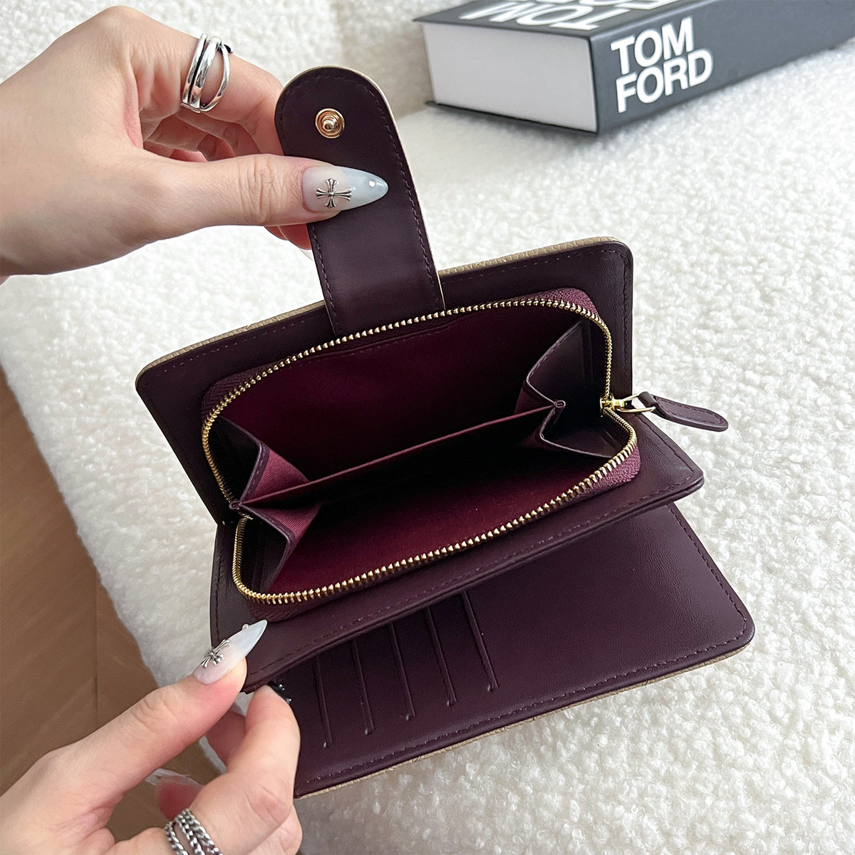 Women's Short Folding First Layer Cowhide Caviar Classic Style Multiple Ladies Wallet
