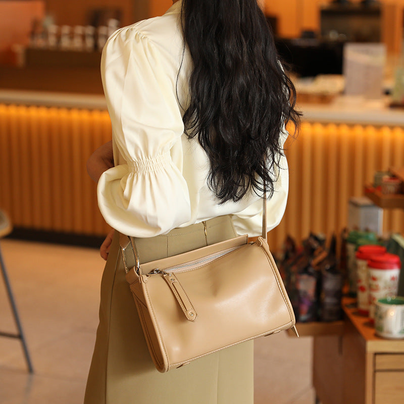 Women's Summer Niche Contrast Color Fashion Underarm Women's Messenger Bag