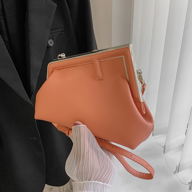 Women's Trendy Clip Design F Simple Elegant Shoulder Bags
