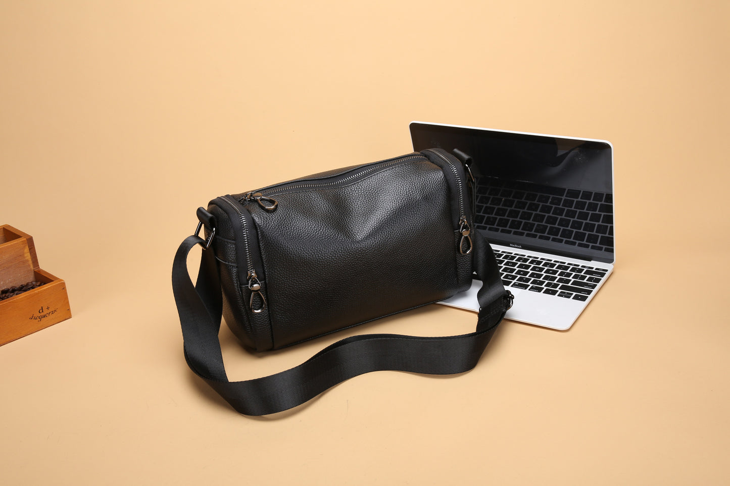 Men's Attractive Genuine Leather Business Pillow Men's Shoulder Bags