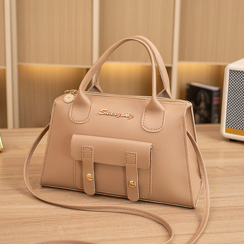 Women's Korean Style Fashionable Simple Solid Color Shoulder Bags