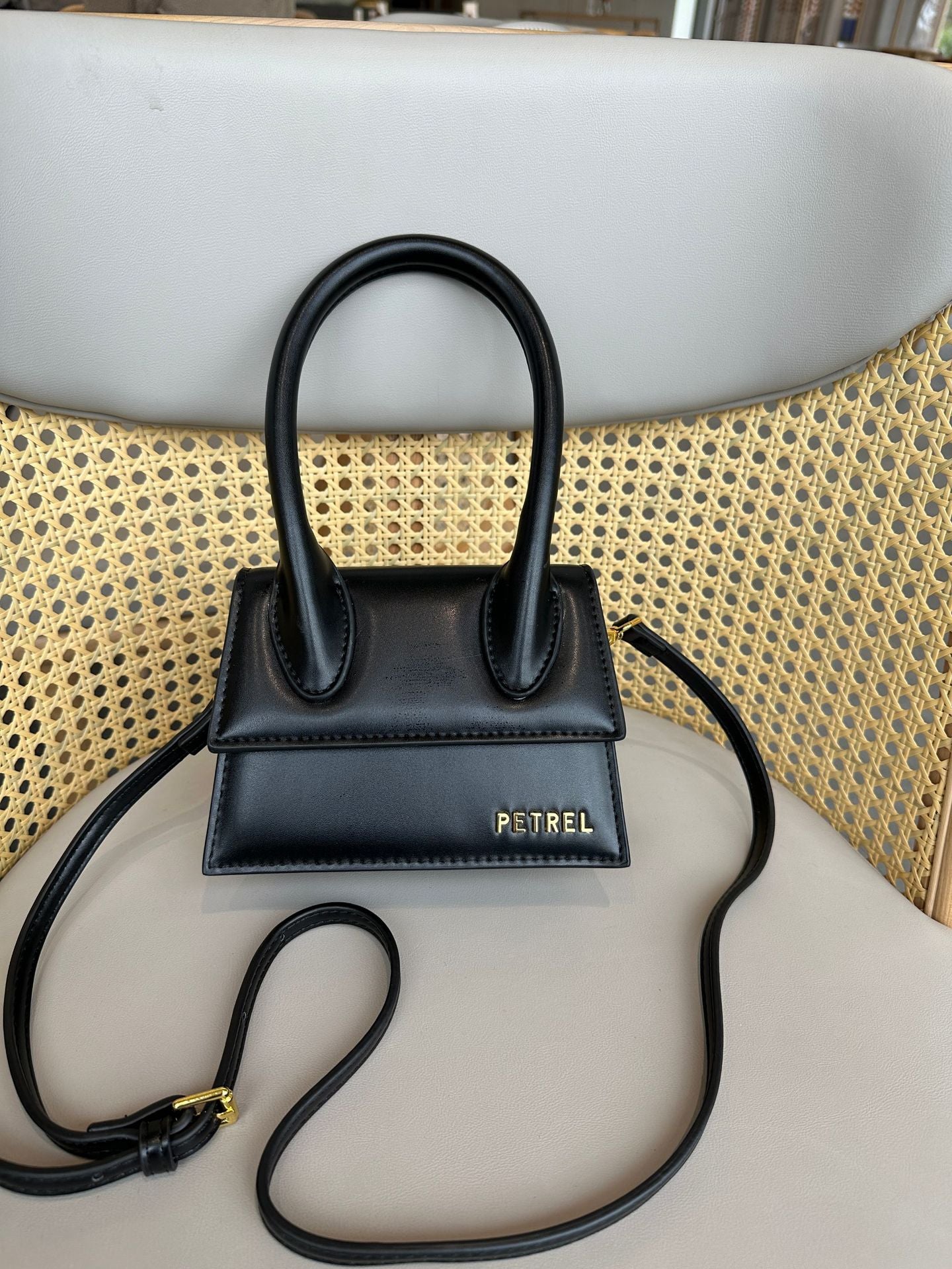 Women's Design Medium Magnetic Snap Super Popular Small Square Bags