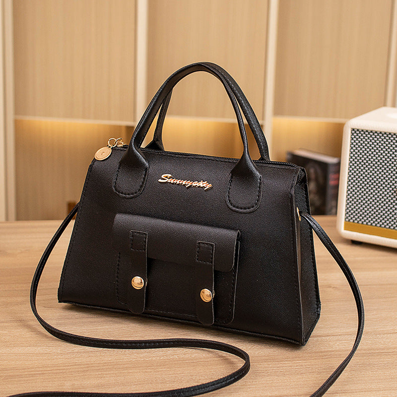 Women's Korean Style Fashionable Simple Solid Color Shoulder Bags