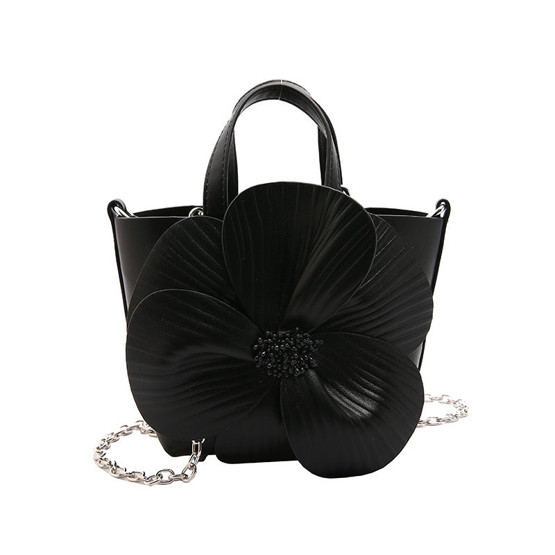 Women's Exquisite Dinner Creative Flower High-grade Chain Crossbody Bags