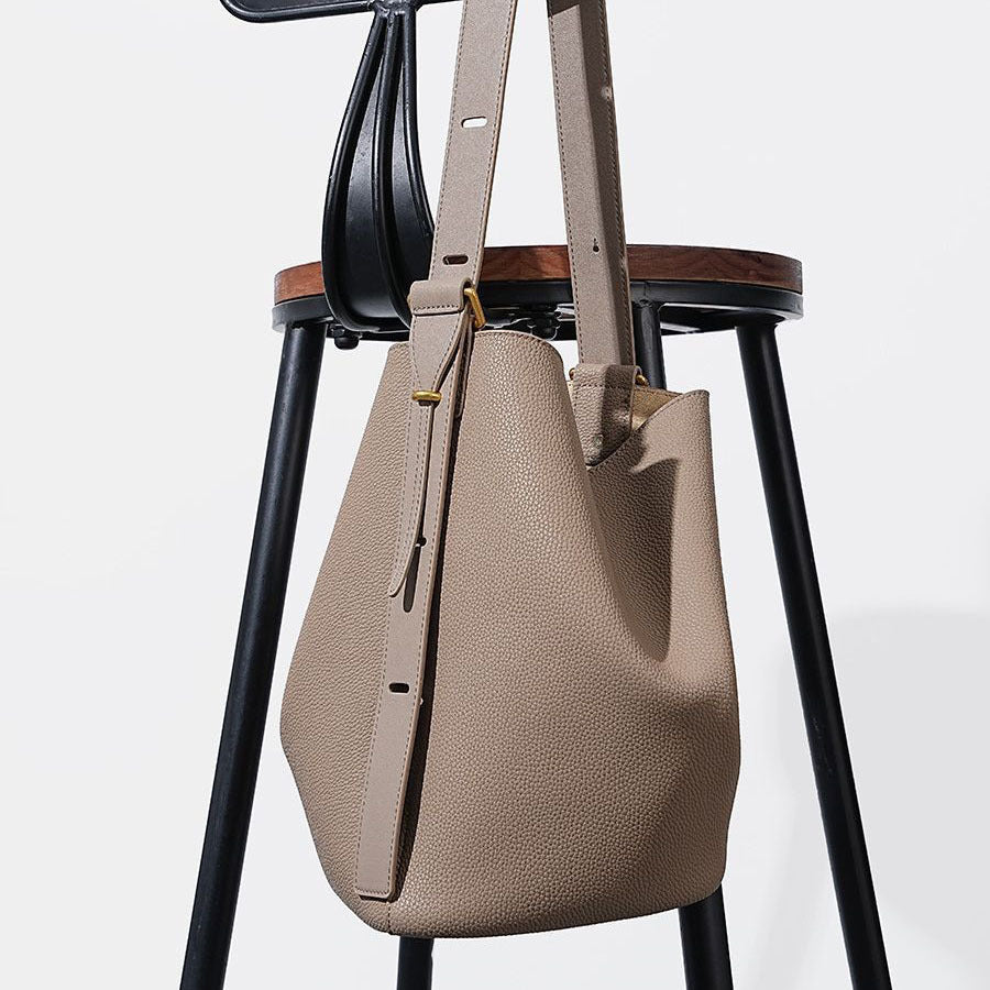 Women's Design High-grade Genuine Leather Light Luxury Commuter Soft Cowhide Large Shoulder Bags