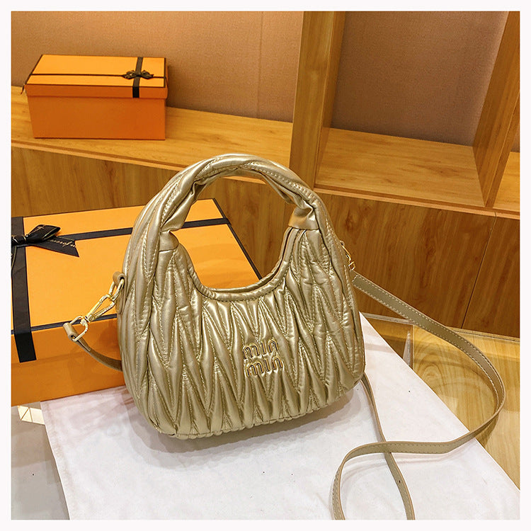 Women's Advanced Texture Pleated Selenodont Portable Baguette Shoulder Bags