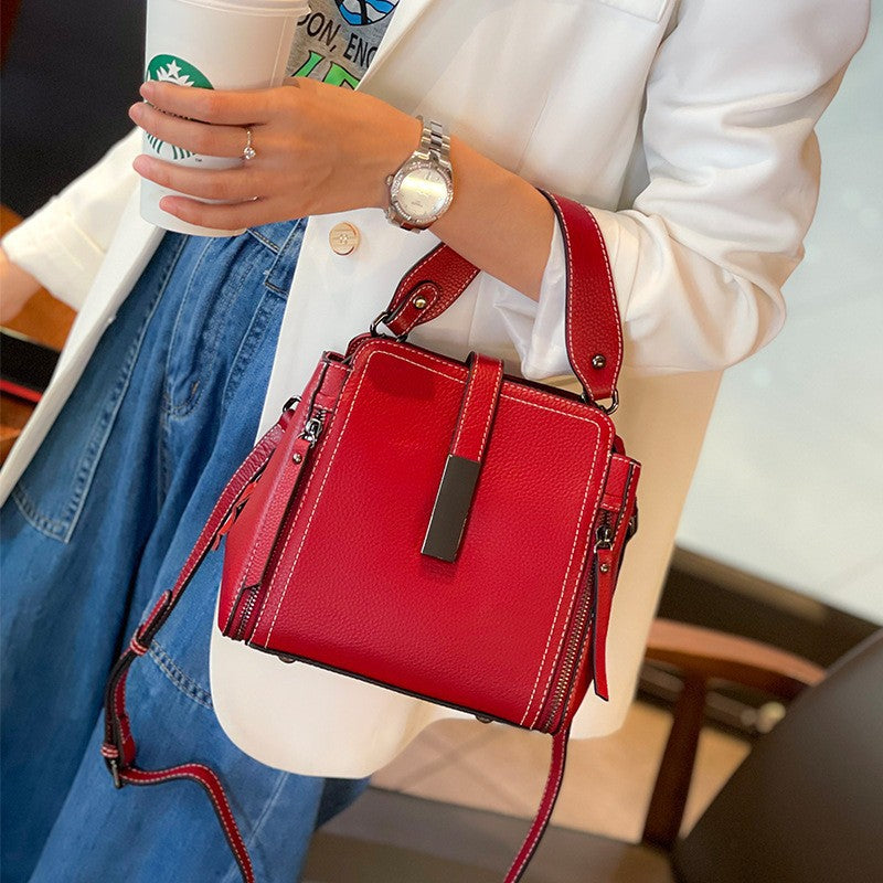 Women's Genuine Leather Fashion Portable Four-way Women's Handbag