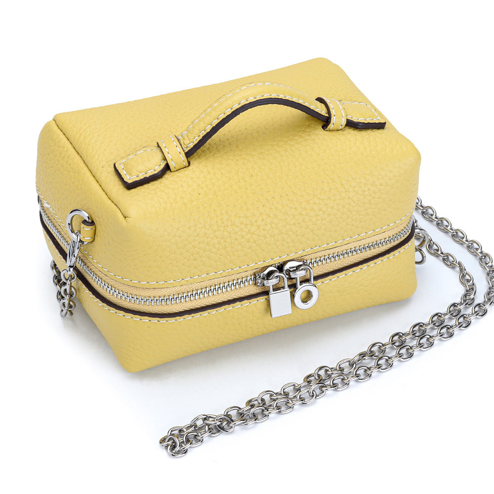 Women's Genuine Leather Chain Fashion Large Capacity First Women's Messenger Bag