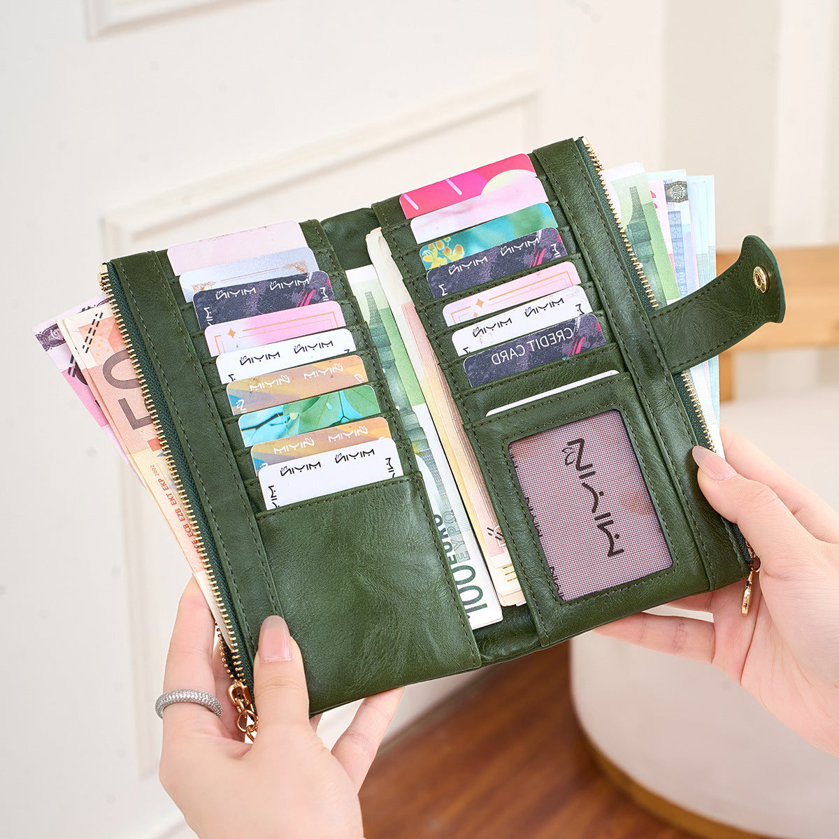 Women's Double Fold Long Simple Large Capacity Zip Multifunctional Buckle