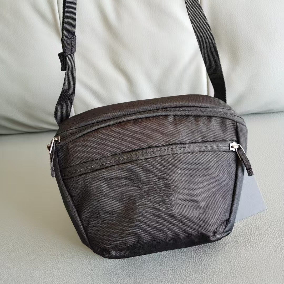 Women's & Men's & Waterproof Trend Versatile Large Capacity Waist Packs