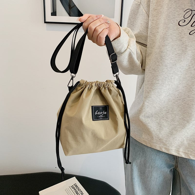 Women's Fashionable Simple Nylon Drawstring Pouch Women's Messenger Bag