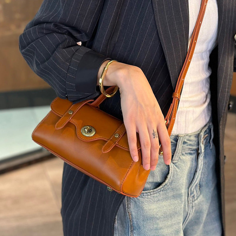 Attractive Stylish Unique Women's Fashionable Retro Shoulder Bags