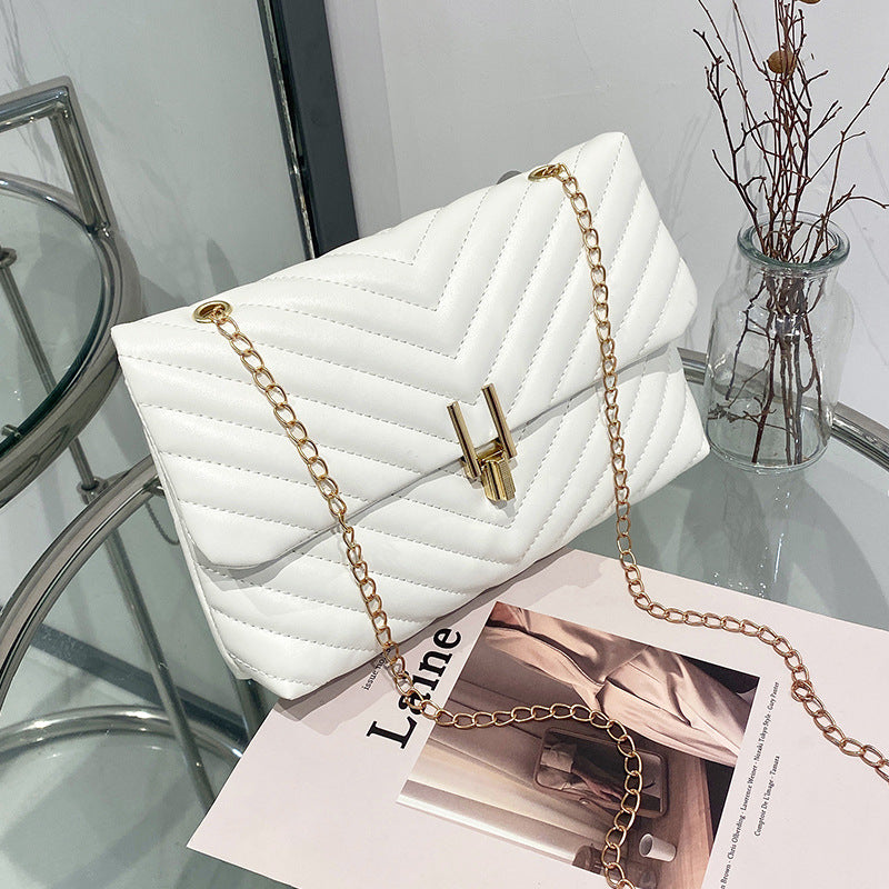 Women's Embroidered Chain Diamond Pattern Korean Style Bags