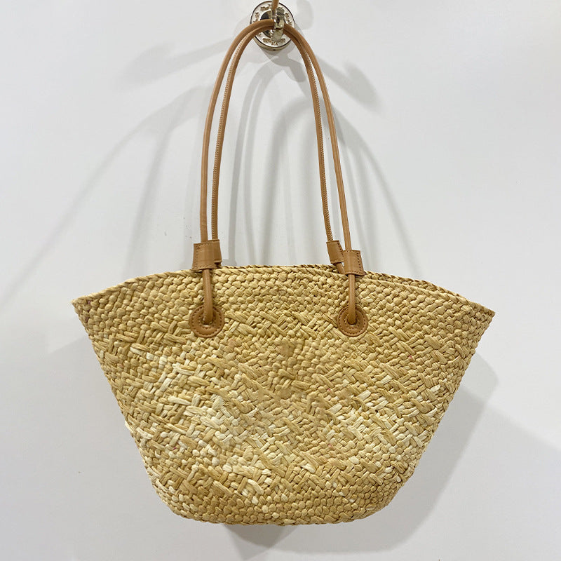 Women's Large Capacity Straw Seaside Vacation Style Shoulder Bags